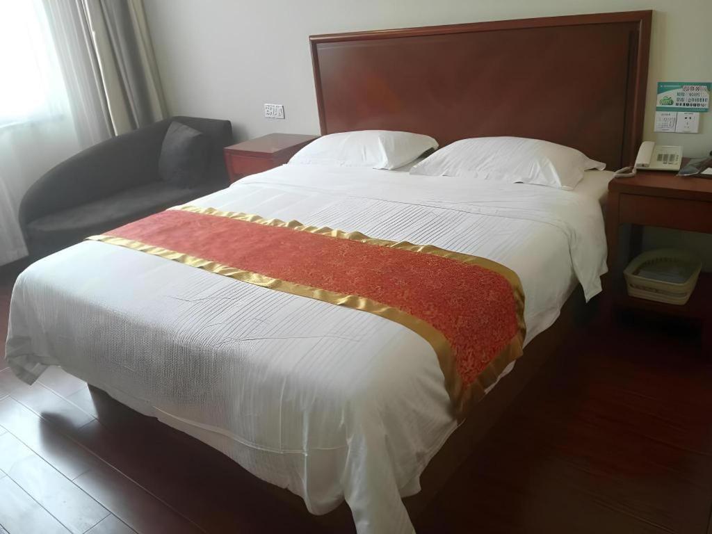 Greentree Inn Linyi Feixian Jianshe Road Express Hotel Ngoại thất bức ảnh