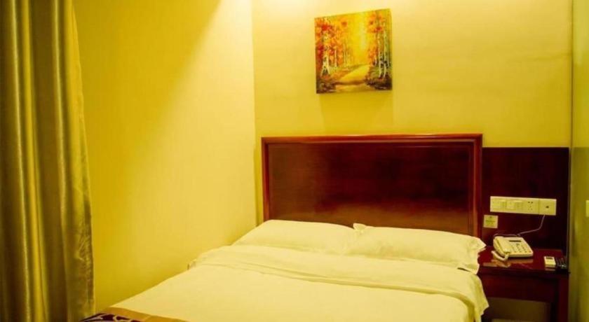 Greentree Inn Linyi Feixian Jianshe Road Express Hotel Ngoại thất bức ảnh