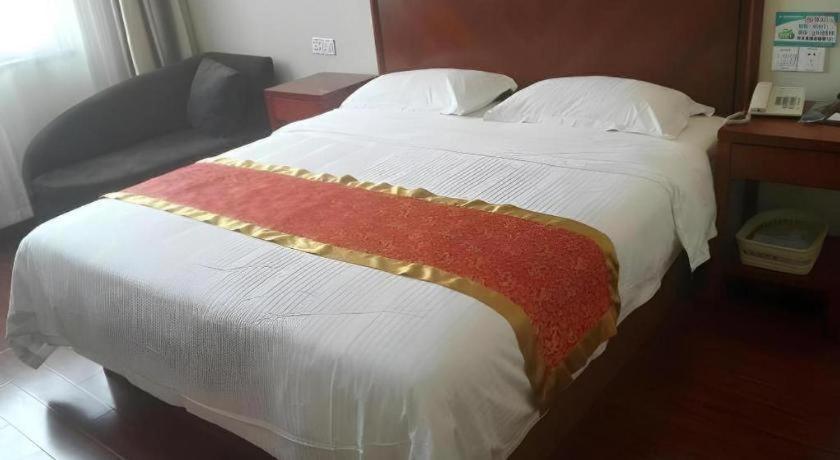 Greentree Inn Linyi Feixian Jianshe Road Express Hotel Ngoại thất bức ảnh