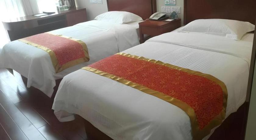 Greentree Inn Linyi Feixian Jianshe Road Express Hotel Ngoại thất bức ảnh
