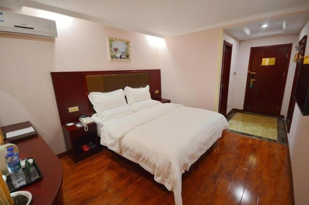 Greentree Inn Linyi Feixian Jianshe Road Express Hotel Ngoại thất bức ảnh
